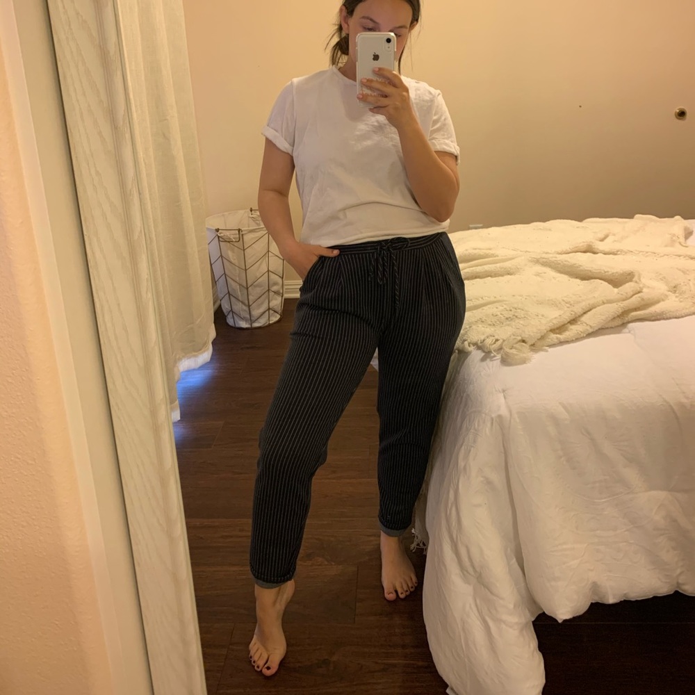 Cropped Pants